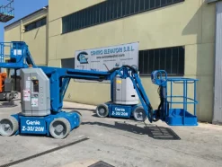 2#4535 Piattaforma semovente girevole articolata Genie z-30/20n