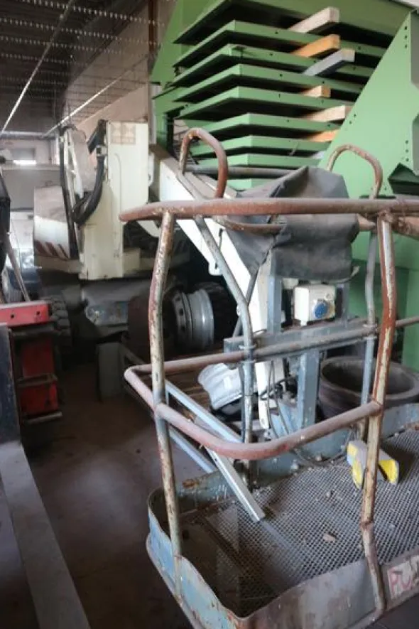 49#4001 Piattaforma semovente Terex TA50E