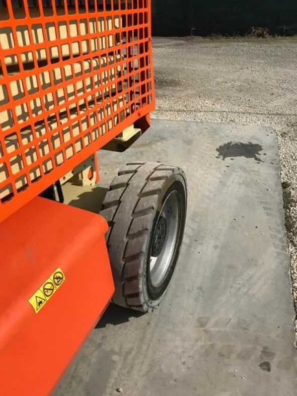 1#5594 Piattaforma verticale a pantografo a libro a forbice JLG 3369LE