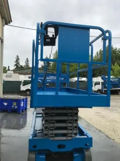 4#4058 Piattaforma verticale a pantografo Genie GS 3246