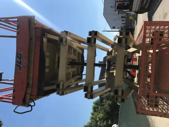 3#2833 Piattaforma verticale a pantografo Jlg 4069LE