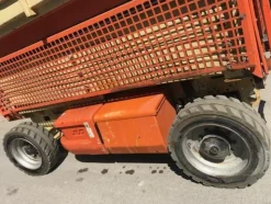 3#2833 Piattaforma verticale a pantografo Jlg 4069LE