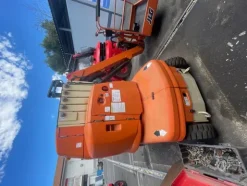 23#7733 Piattaforma verticale JLG