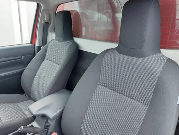 7#7221 Pick up Toyota Hilux