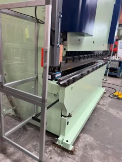Piegatrice Colgar 3000x180 ton CNC 6 assi