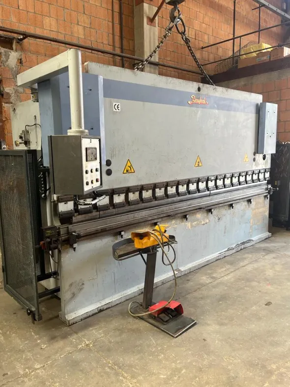 Piegatrice idraulica Baykal 4105x120 ton usata