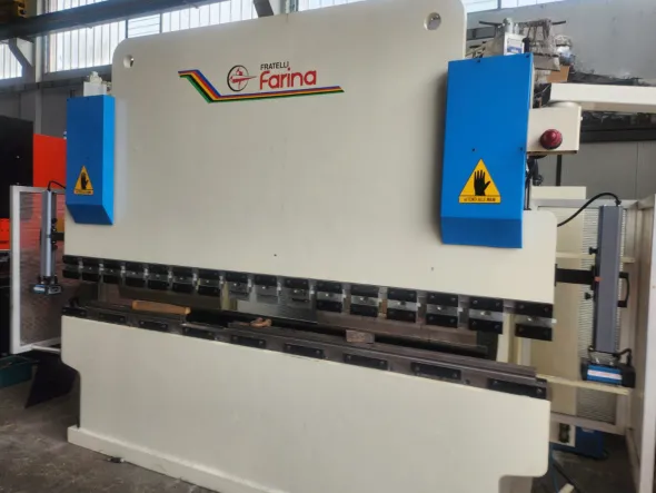 Piegatrice lamiera Farina mod PFO/PS/N 110/30