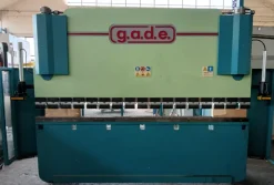 Piegatrice lamiera G.A.D.E. Mod PPI 30/110