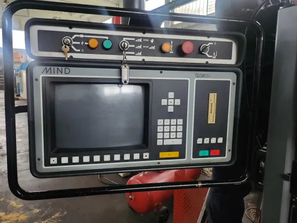 Piegatrice lamiera Schiavi mod. HFB 100/30