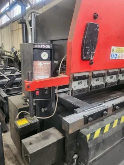 Piegatrice lamiera Schiavi Promecan Mod RG 75-30