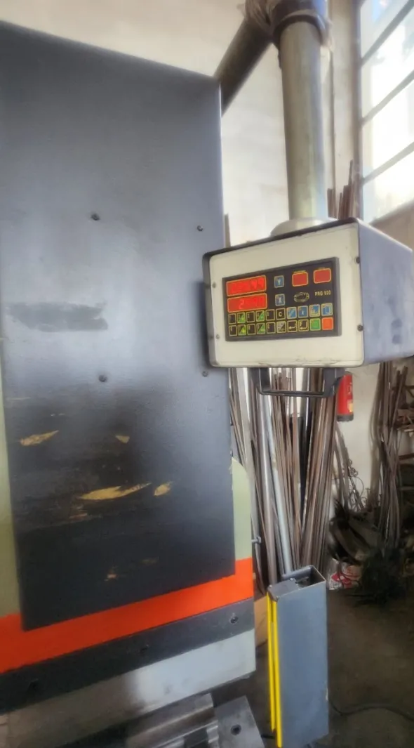 Piegatrice lamiera Somo Mod PY 12031