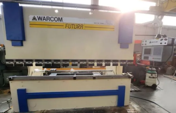 Piegatrice Lamiera Warcom