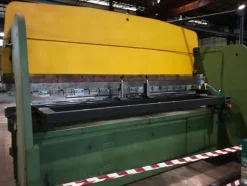 9#4247 Piegatrice Schiavi 4000 x 150 Ton