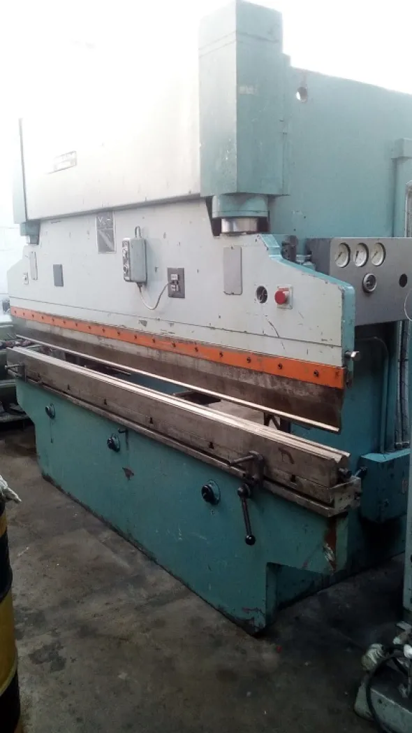 PIEGATRICESTROJARNE 3000 X 80 TON