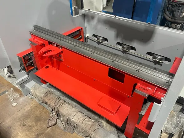 Piegatrice usata Beyeler PR6 60-2000 cnc 6 assi