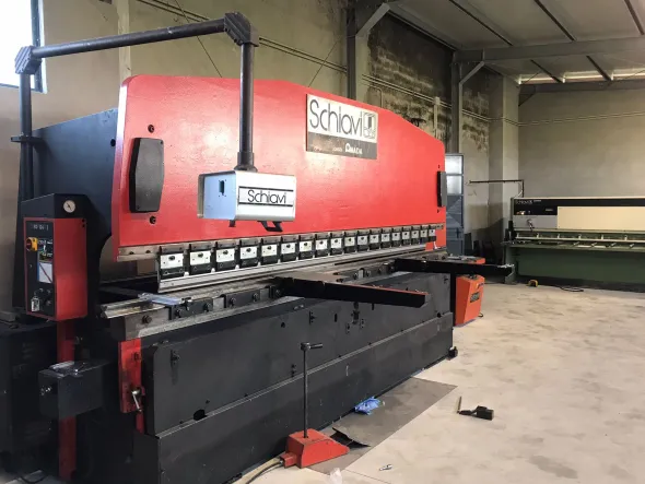 Piegatrice usata SCHIAVI RG104 cnc 3 assi