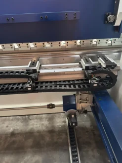 Piegatrice 4100x220 Ton CNC 6 assi