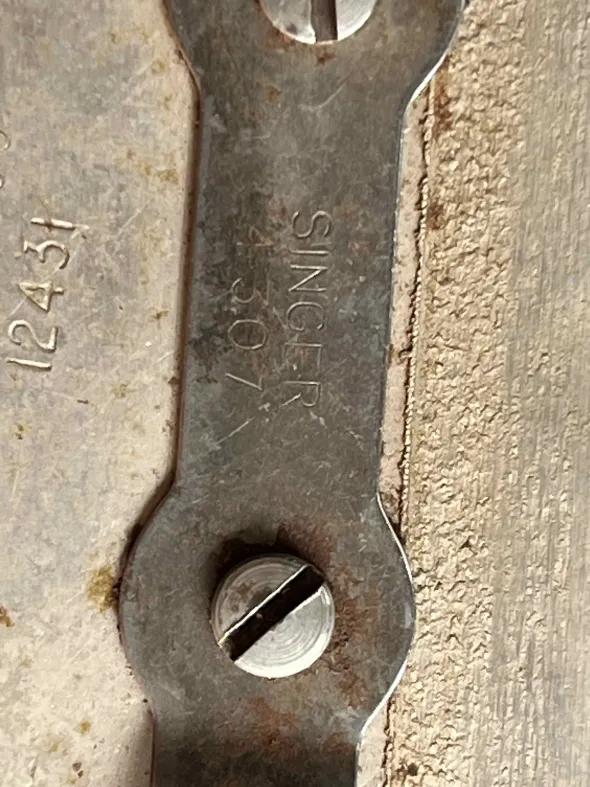 Placca scorrevole macchina da cucire Simanco 12431