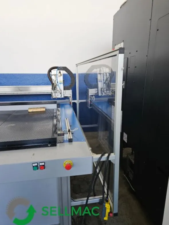 PLOTTER DA INCOLLAGGIO E TAPPETO PRESSATORE