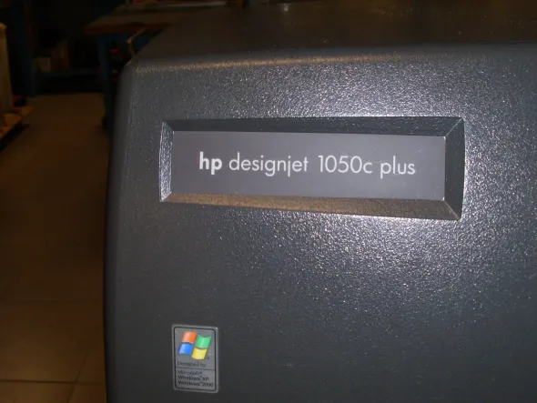 PLOTTER HP DESIGNERJET 1050c Plus