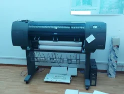 4#6058 Plotter HP Design Jet e Tecnigrafo Lenor