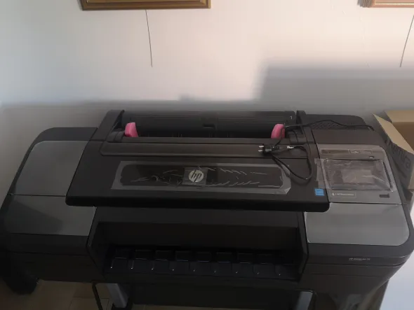 PLOTTER HP DESIGNJET Z6