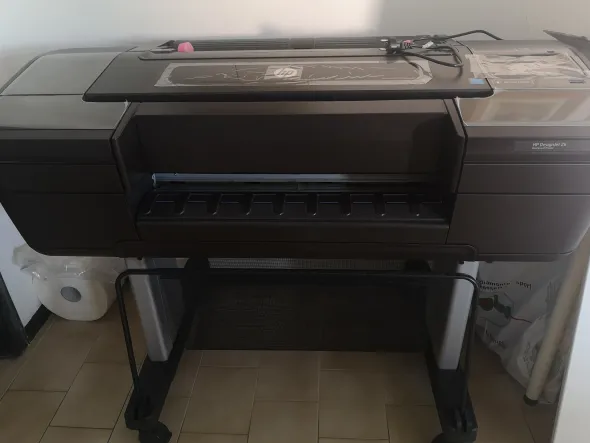 PLOTTER HP DESIGNJET Z6