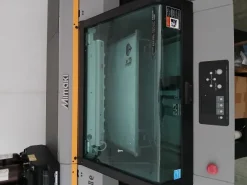 plotter mod. UJF-6042MKIIe