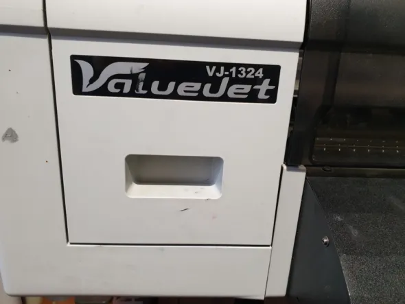 Plotter Mutoh Valuejet VJ-1324 + Plotter Mutoh intaglio Ultima SC-1400D