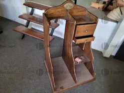 48#9481 Poltrone con mobili accessoti