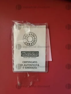 48#9481 Poltrone con mobili accessoti