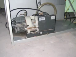 POMPA DA VUOTO CON FILTRO – GENERAL VACUUM (POM-8)