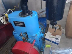 POMPE PER IL VUOTO LEYBOLD (VACUUM PUMP)