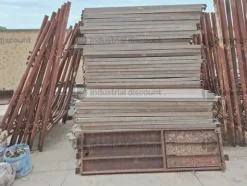 2#9747 Ponteggio puntelli cavalletti assi container