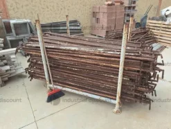 2#9747 Ponteggio puntelli cavalletti assi container