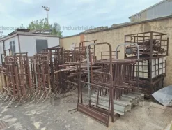 2#9747 Ponteggio puntelli cavalletti assi container