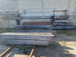 11#9933 Porte maniglie e legname