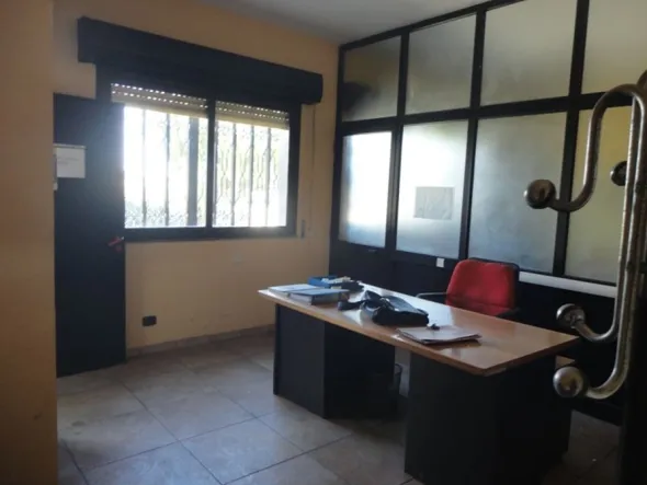#4412 Porzione di capannone artigianale con uffici