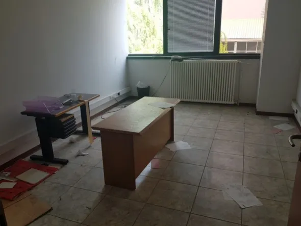 #2670 Porzione di capannone con soppalco