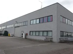 #6932 Porzione di capannone industriale