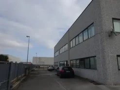 #6932 Porzione di capannone industriale