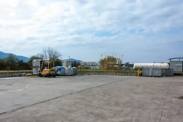 #15795 Porzione di complesso industriale