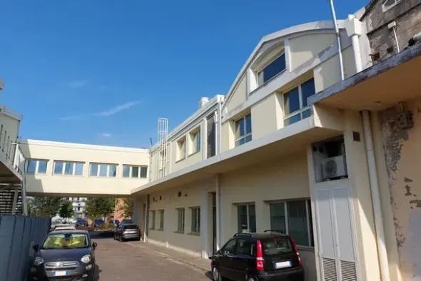 #22061 Porzione di edificio destinata a uffici