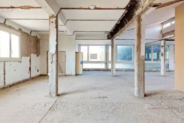 #22061 Porzione di edificio destinata a uffici