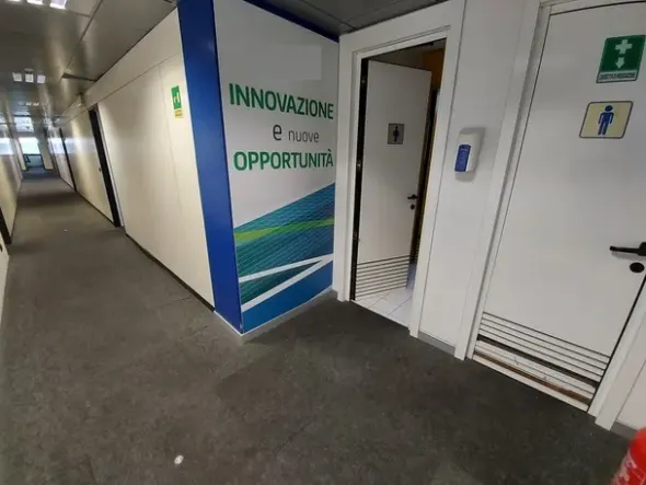 #16065 Porzione di edificio direzionale disposto su sei livelli