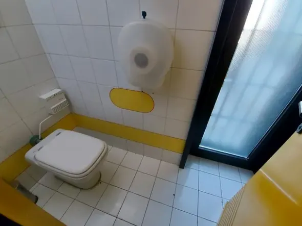 #16065 Porzione di edificio direzionale disposto su sei livelli