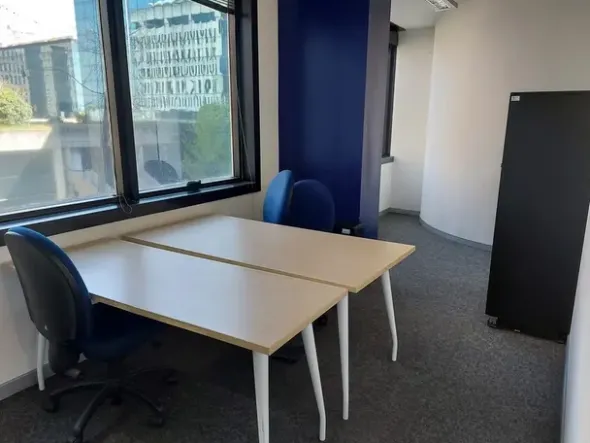 #16065 Porzione di edificio direzionale disposto su sei livelli