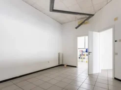 #16054 Porzione di fabbricato ad uso commerciale ed artigianale