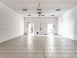 #16054 Porzione di fabbricato ad uso commerciale ed artigianale