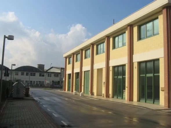 #3460 Porzione di laboratorio artigianale